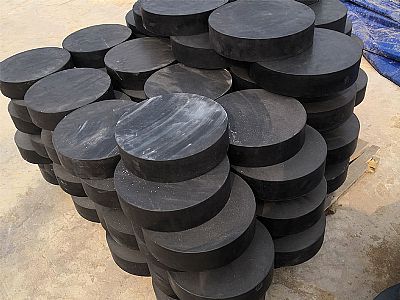 玉树板式橡胶支座由若干层橡胶片与薄钢板经加压硫化
